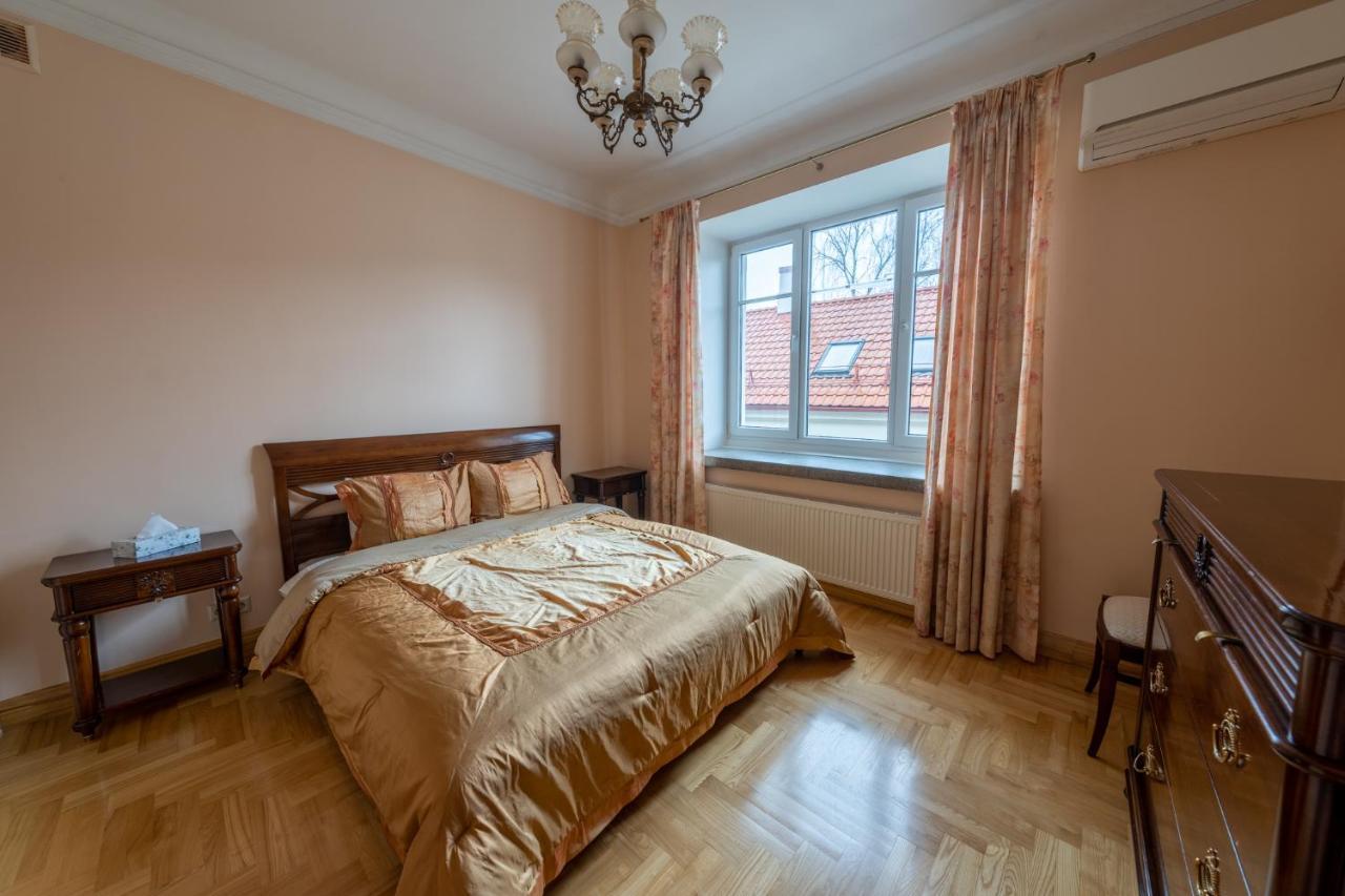 Happy Arka The Heart Of Old Town, Self-check-in, A-c, Car-parking, Balkony Lägenhet Vilnius